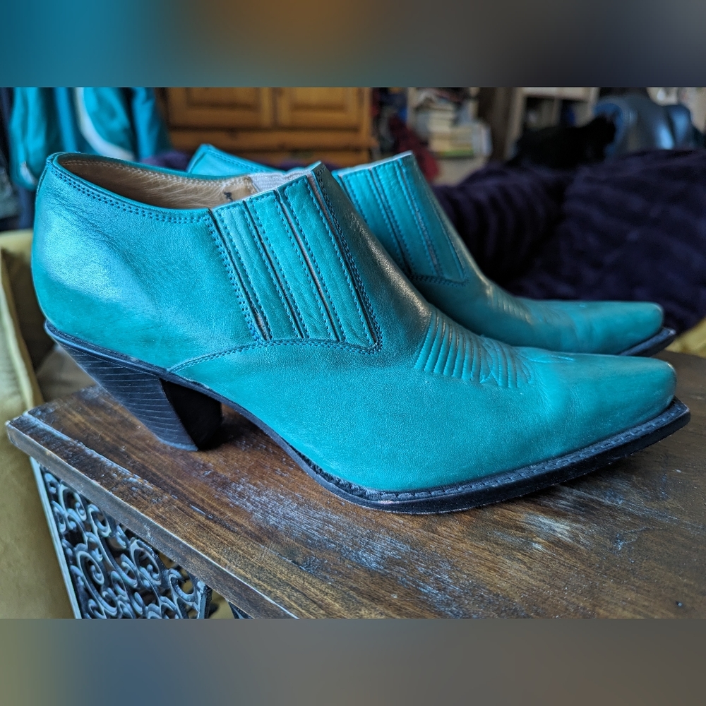 Lucchese Charlie 1 Horse Ankle Boots Gem